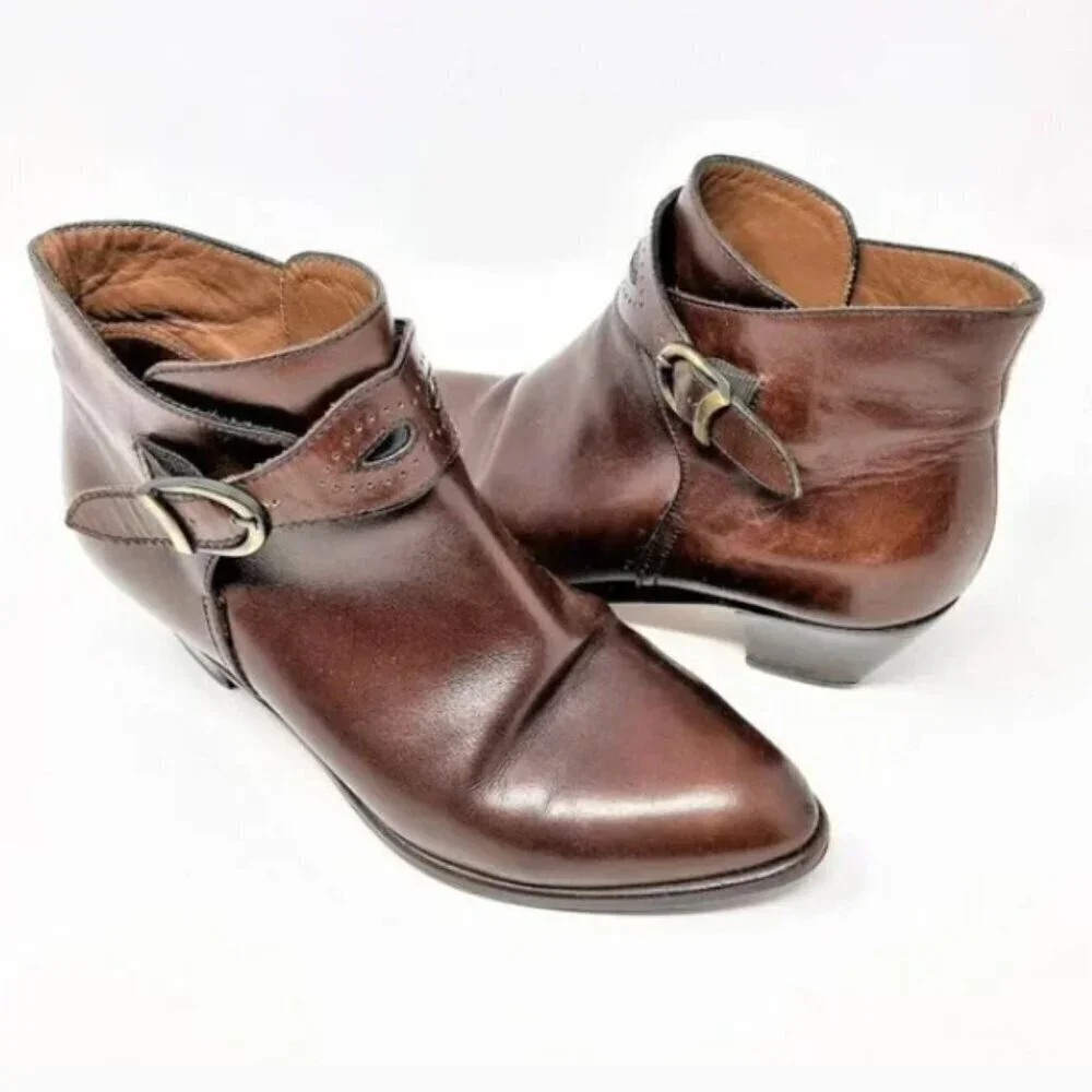 Russell & Bromley Burnished Brown Italian Leather Ankle Strap Boots - Size 6.5 - Picture 1 of 6